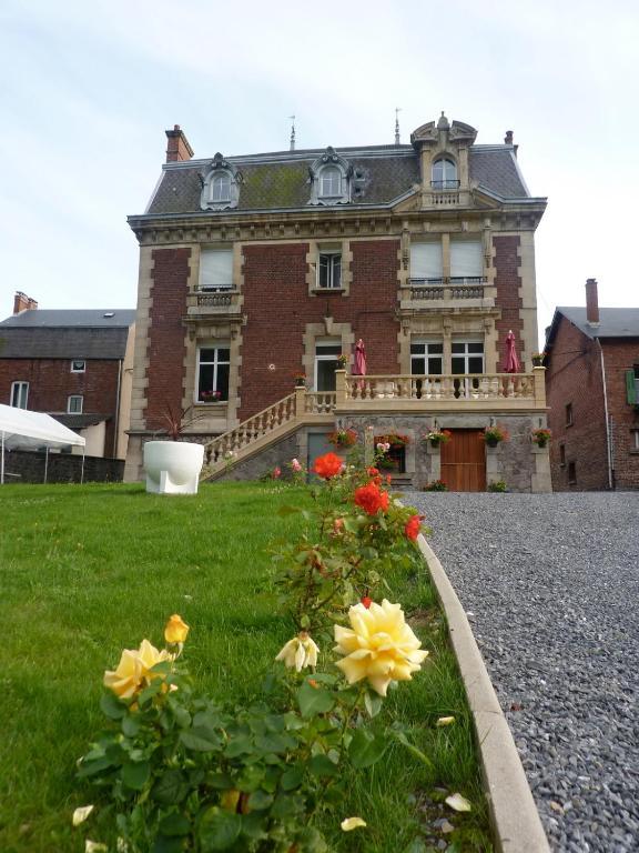 Vila Le Clos Belle Rose Haybes Exteriér fotografie